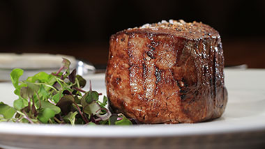 steak with arugula salad